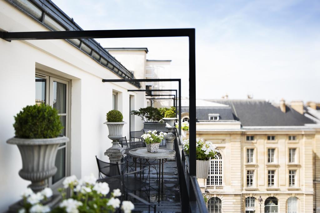 Romantic Junior Suite with Terrace